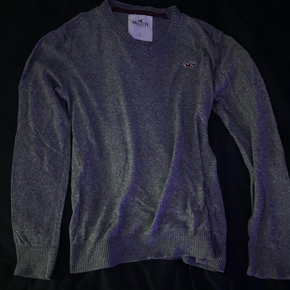 Hollister Charcoal V-Neck Sweater